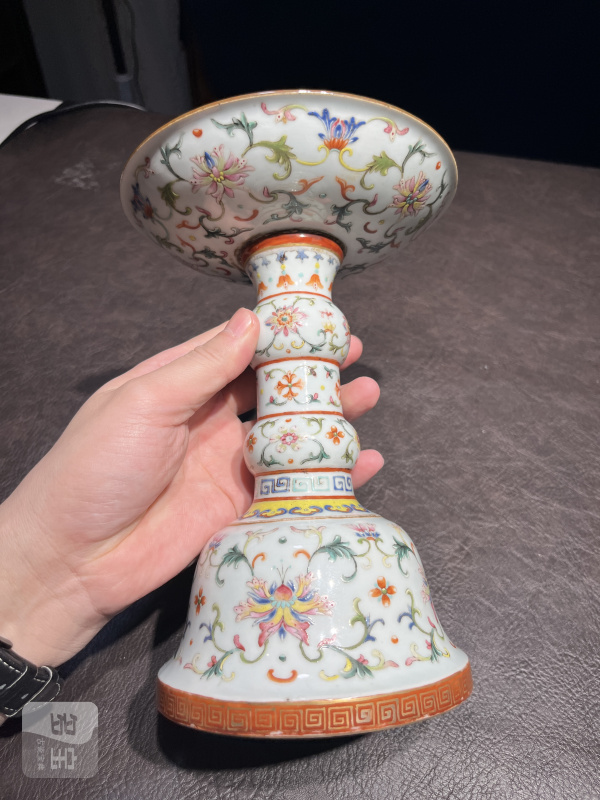 清乾隆 洋彩描金缠枝宝相花觚式供盘一对 - 图9